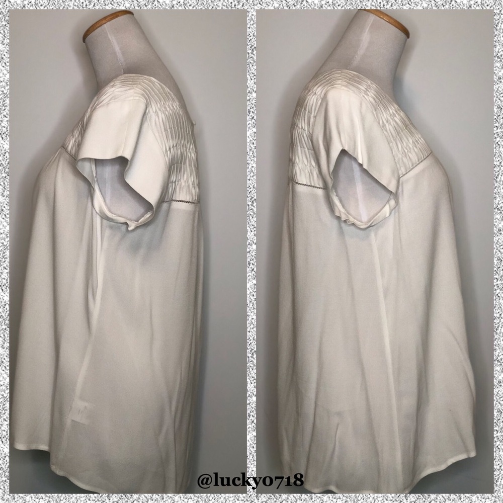 Joie White Annis Pintuck Back Keyhole Top Sz S - Picture 6 of 8